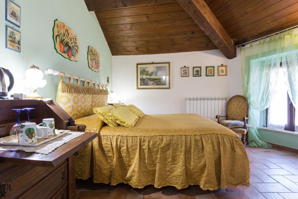Bed And Breakfast A Casa Delle Fate Assis Exterior foto