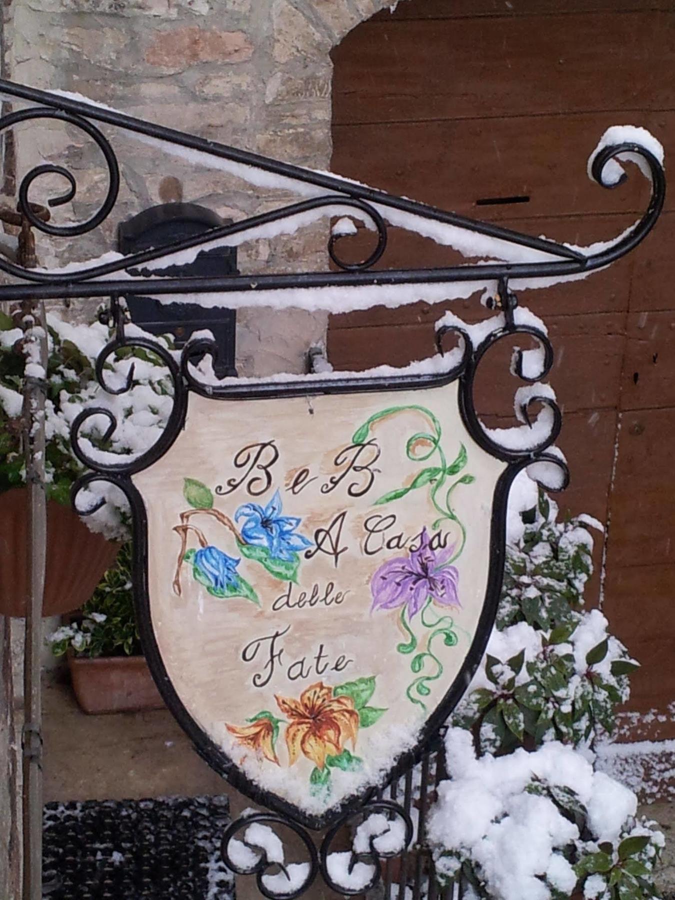 Bed And Breakfast A Casa Delle Fate Assis Exterior foto