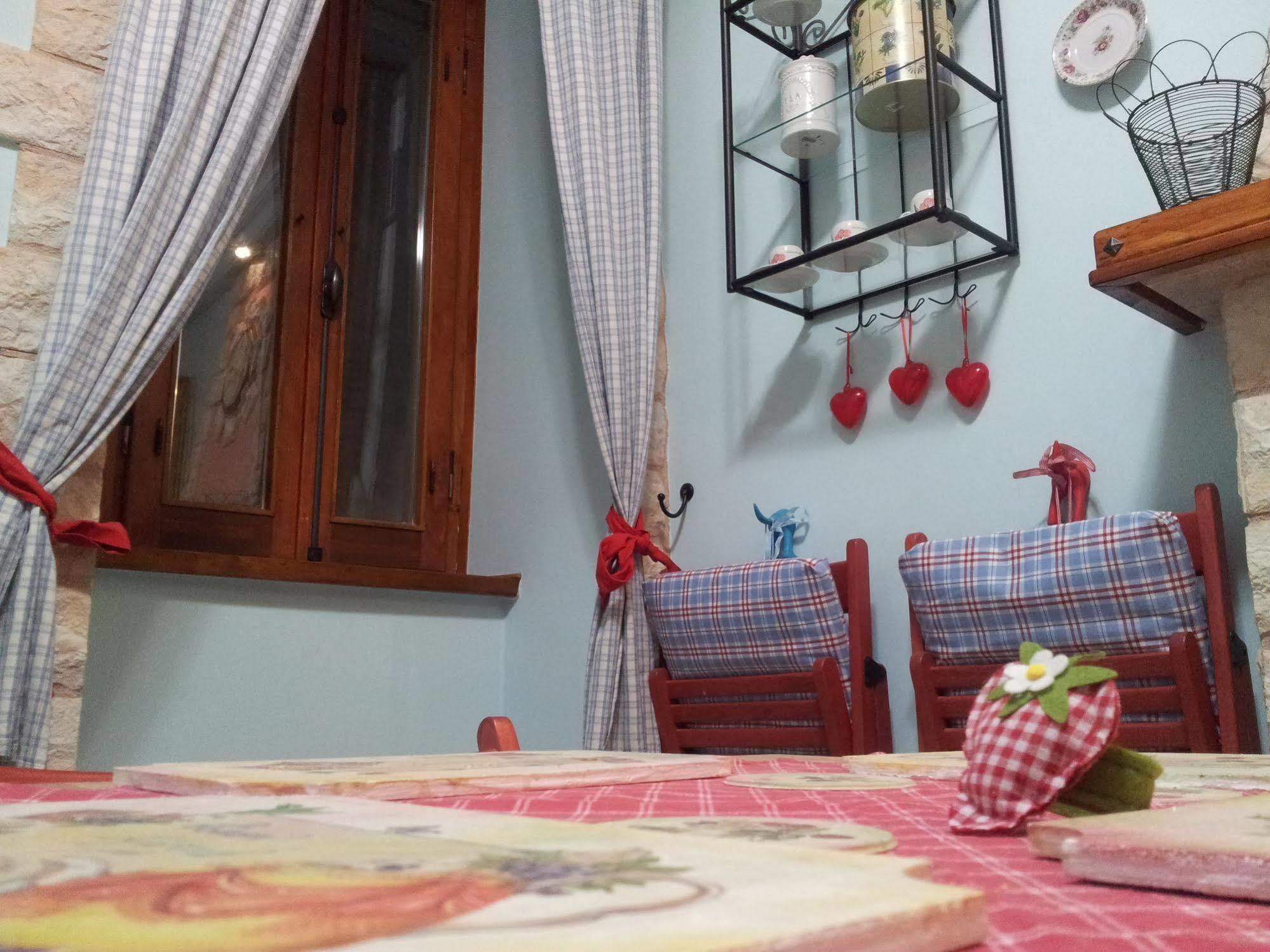 Bed And Breakfast A Casa Delle Fate Assis Exterior foto