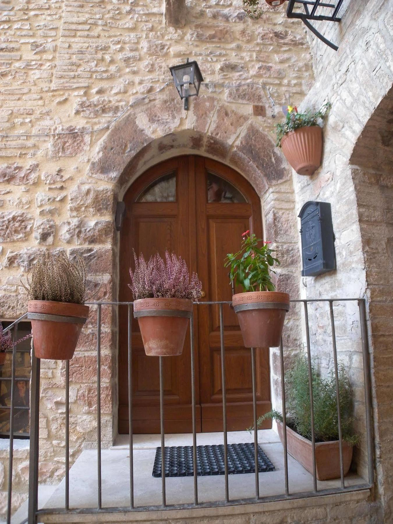 Bed And Breakfast A Casa Delle Fate Assis Exterior foto
